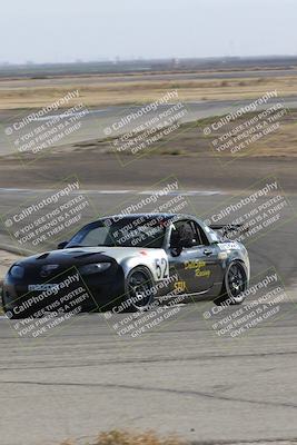 media/Nov-05-2023-CalClub SCCA (Sun) [[4ca13f3dad]]/Group 4/Offramp (Race)/